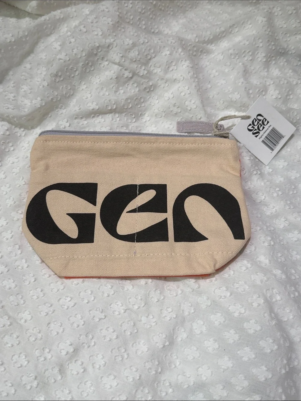 Gen See Mighty Makeup Bag